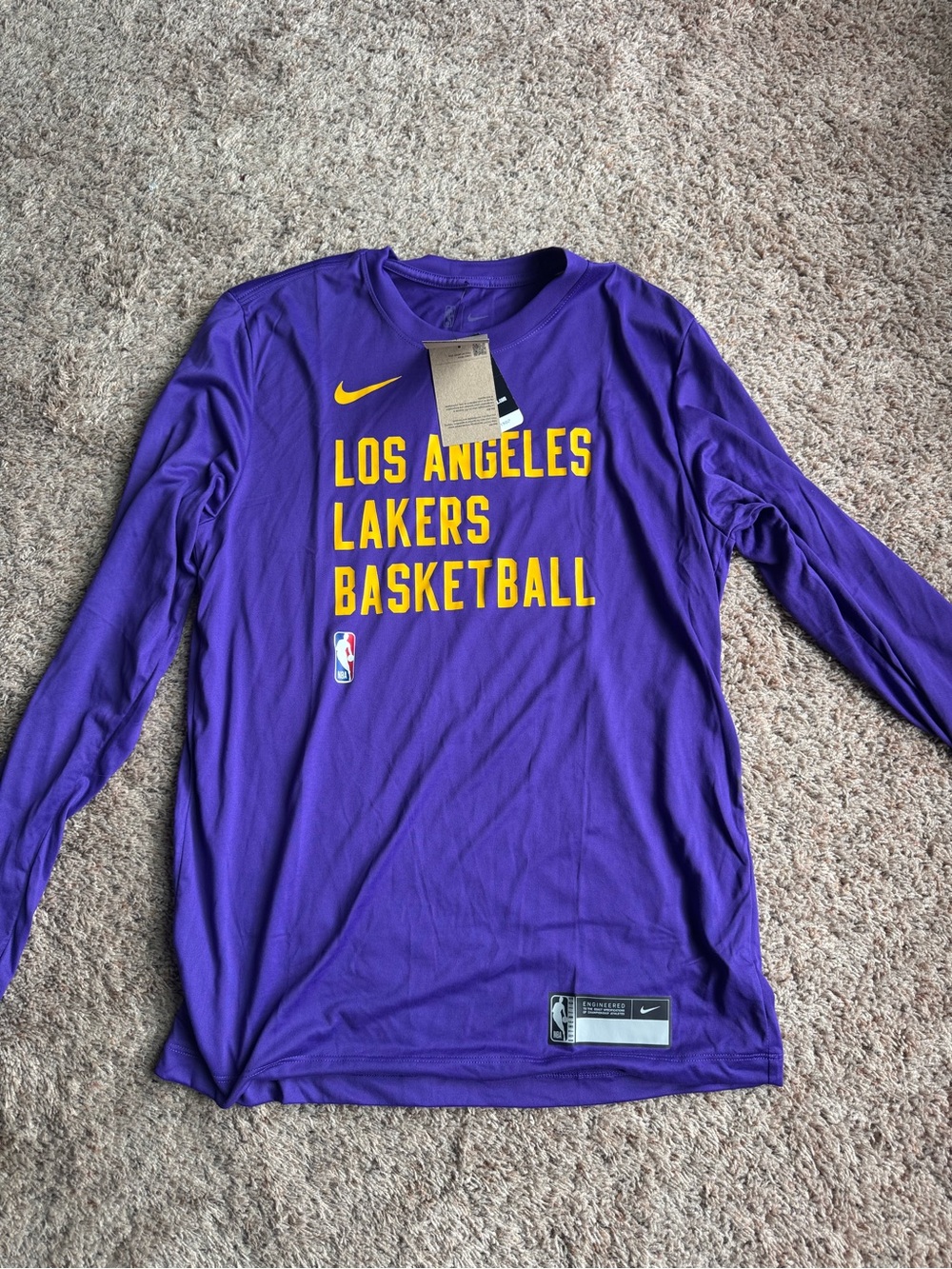 Nike Los Angeles Lakers Basketball Long Sleeve Shirt NWT